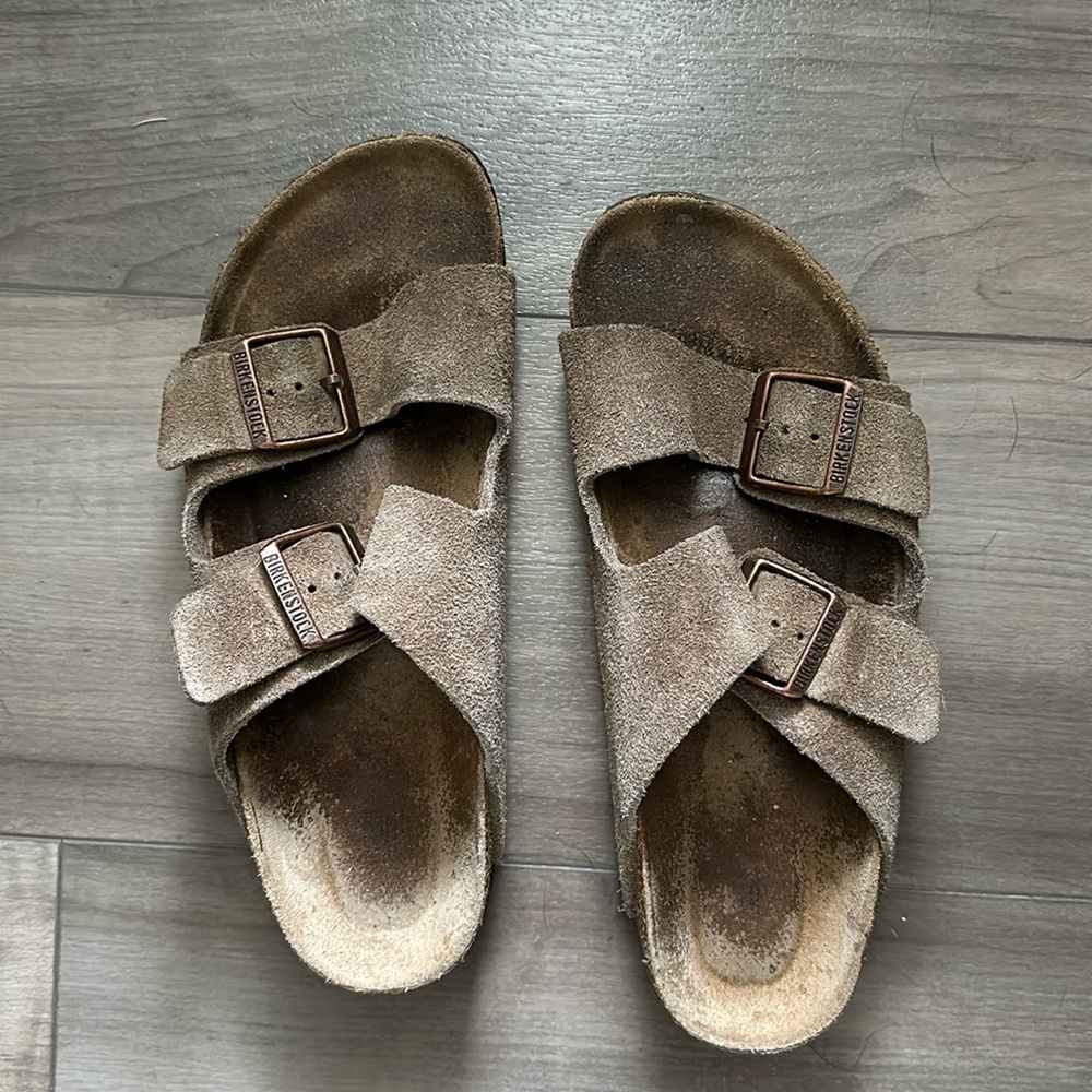 Birkenstock Women’s Arizona Suede Sandals - Taupe